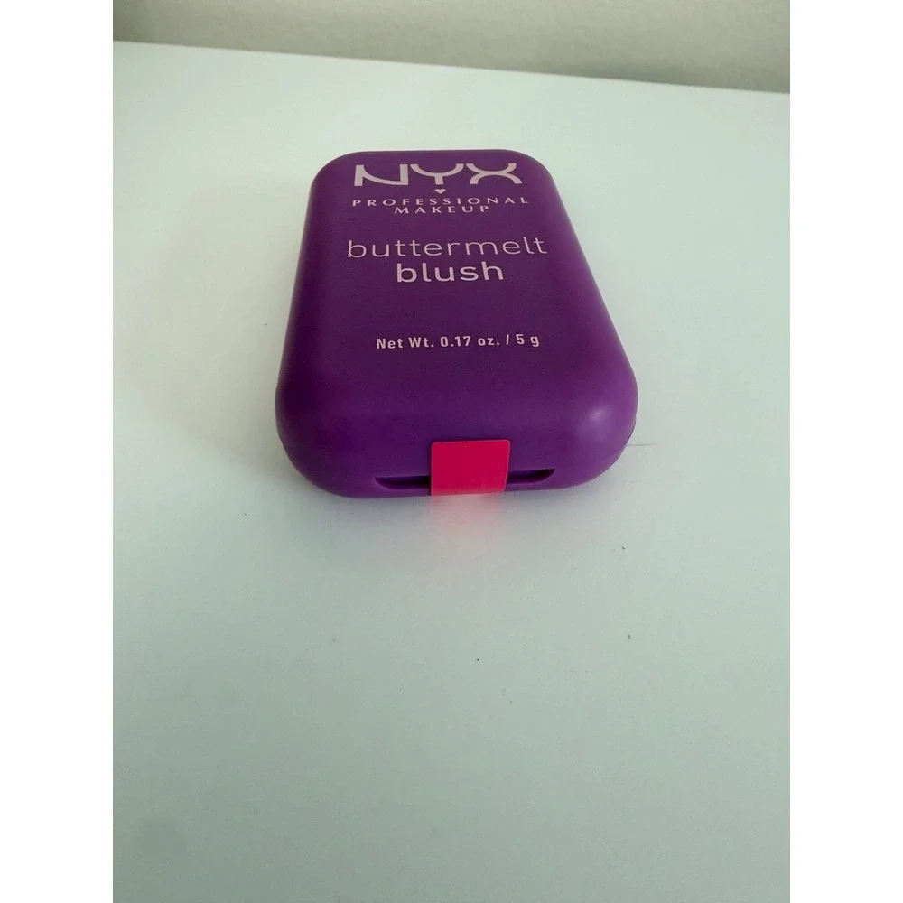 NYX Buttermelt Blush Womens 0.17oz All The Butta Electric Fuchsia BMBL12 NWT